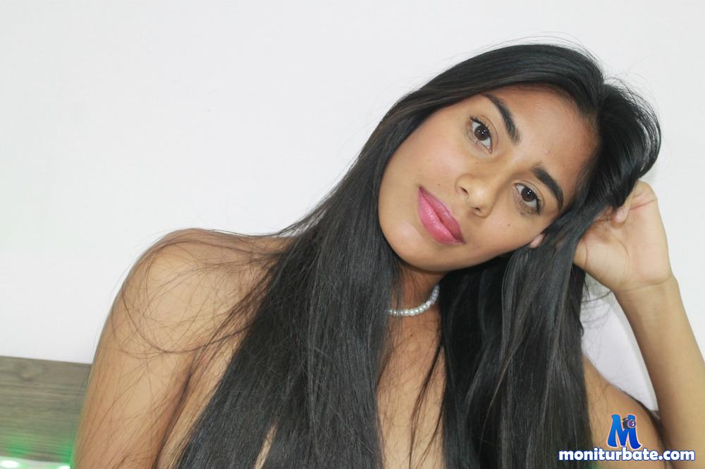 karolinenutt Camsoda performer 