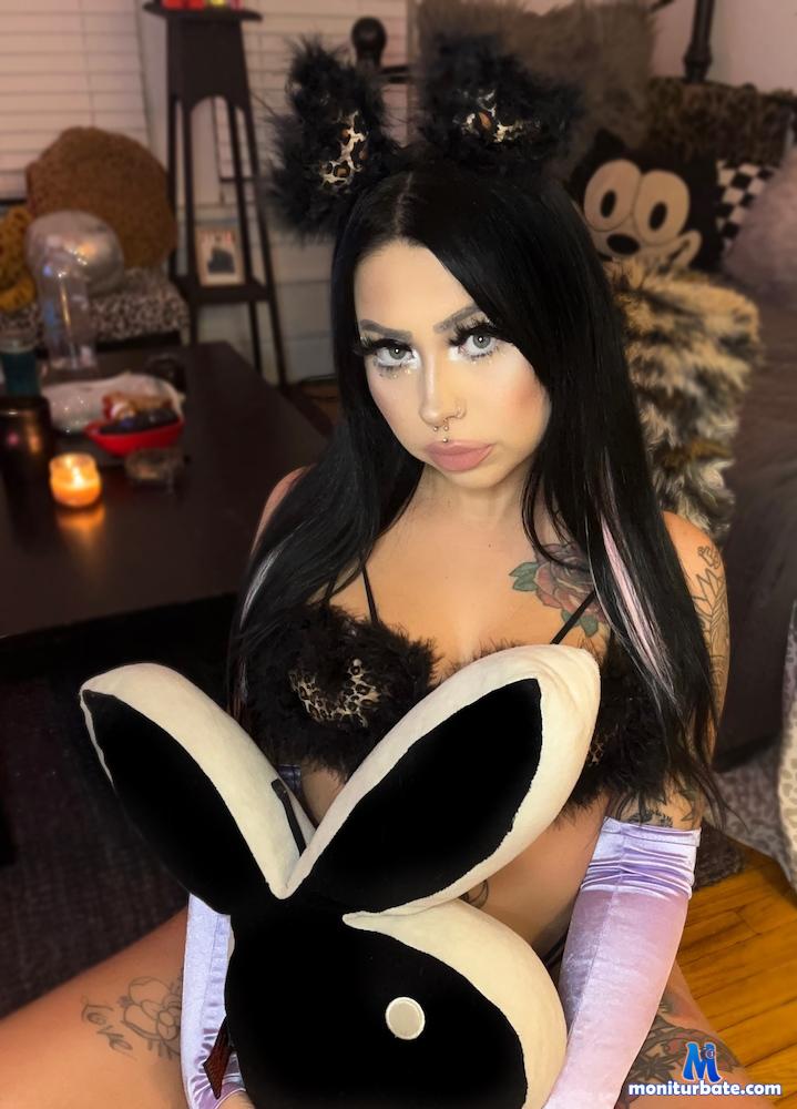 yourbabymia Camsoda performer 
