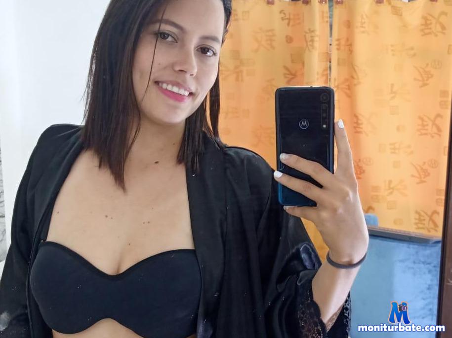 lu-fer camsoda livecam performer profile