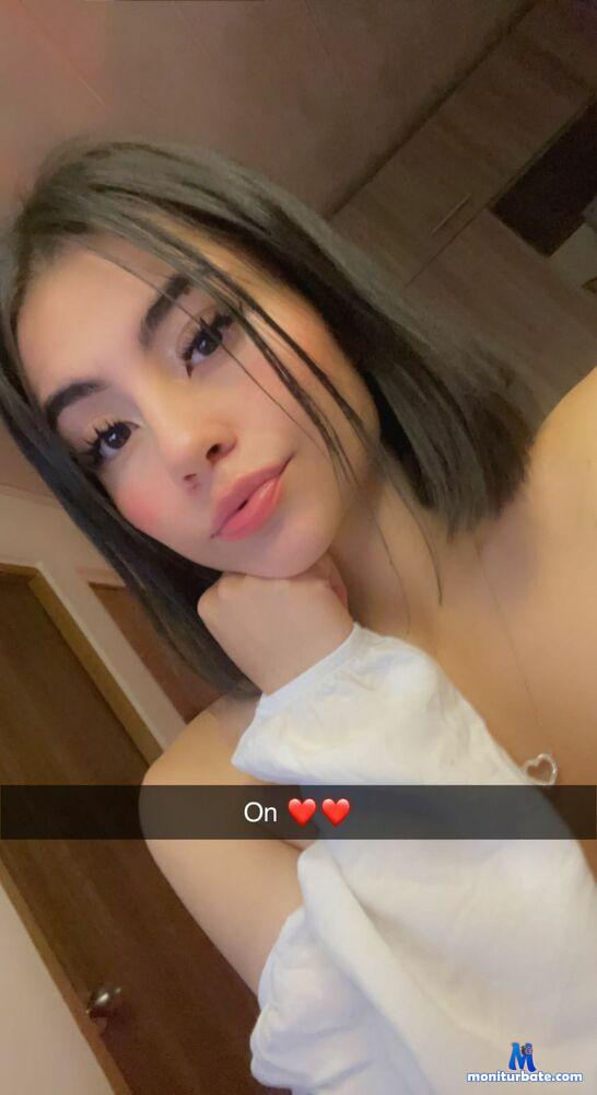 bellamia-1 Camsoda performer 