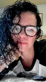 sidneyraee Camsoda livecam show performer room profile