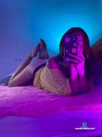 moon-anderson Camsoda livecam show performer room profile