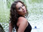 petitealisa Camsoda livecam show performer room profile