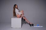 lorettaa Camsoda livecam show performer room profile