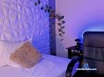 brenda-medina Camsoda livecam show performer room profile