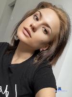 nadia-ali18 Camsoda livecam show performer room profile
