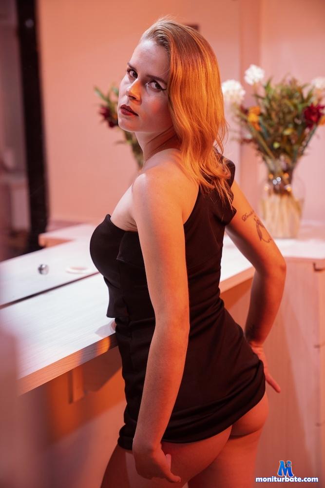 scarletthompsom camsoda livecam performer profile