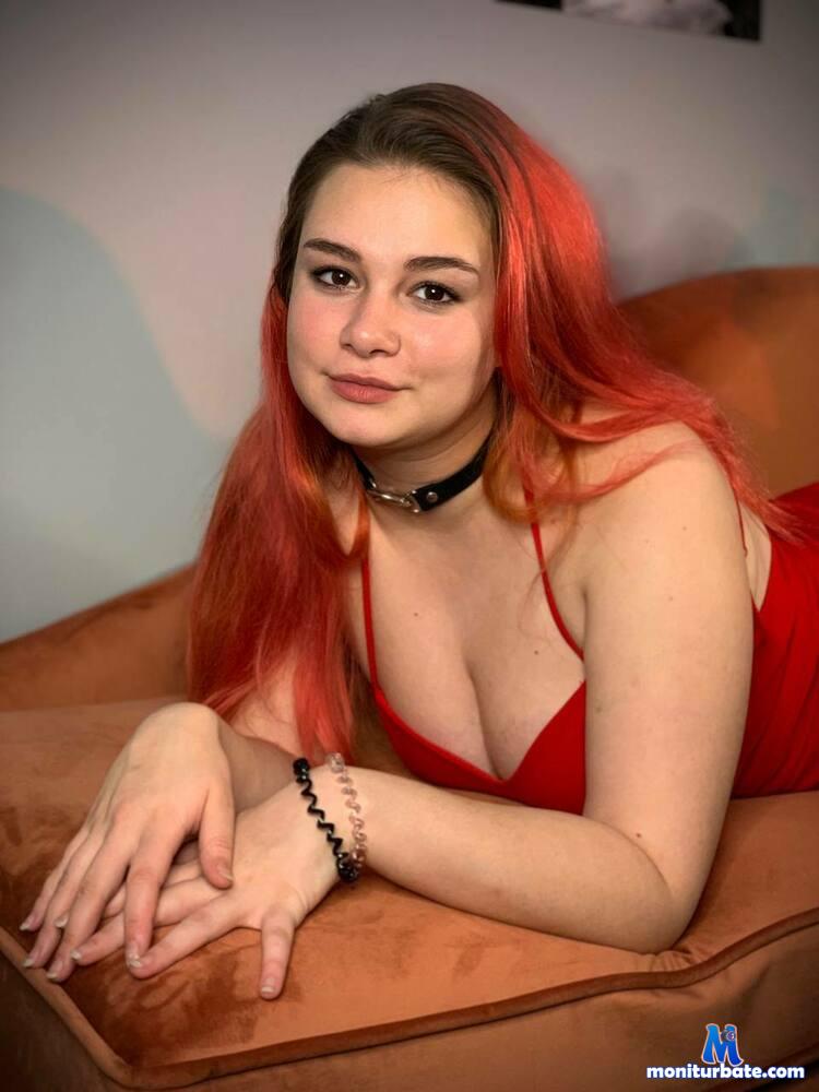 cherry-jane camsoda livecam performer profile