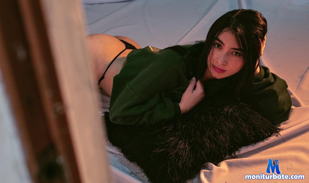 emiilys camsoda livecam performer profile