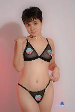 yesy-logan Camsoda livecam show performer room profile