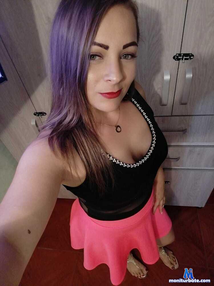 anny-rous Camsoda performer 
