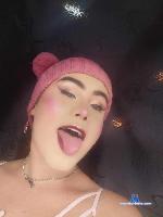 hollycandy Camsoda livecam show performer room profile