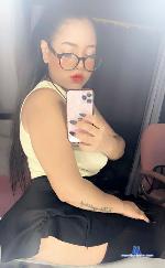 miadeyn Camsoda livecam show performer room profile