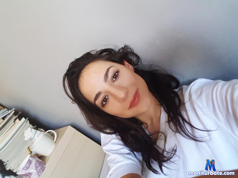 ginacharm camsoda livecam performer profile