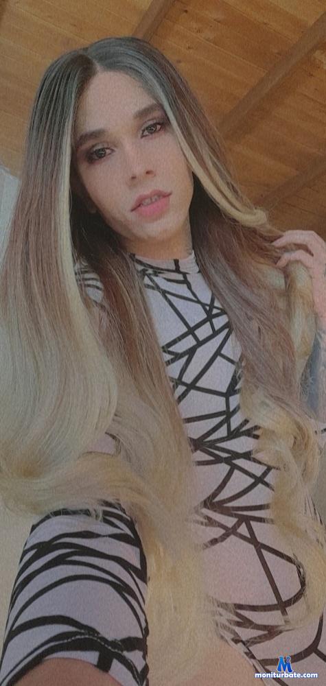 sarayfontanna camsoda livecam performer profile