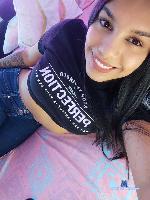charolhot Camsoda livecam show performer room profile