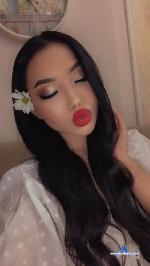 elikacutee Camsoda livecam show performer room profile