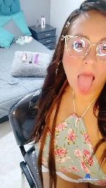 elise-fuck-boobs Camsoda livecam show performer room profile