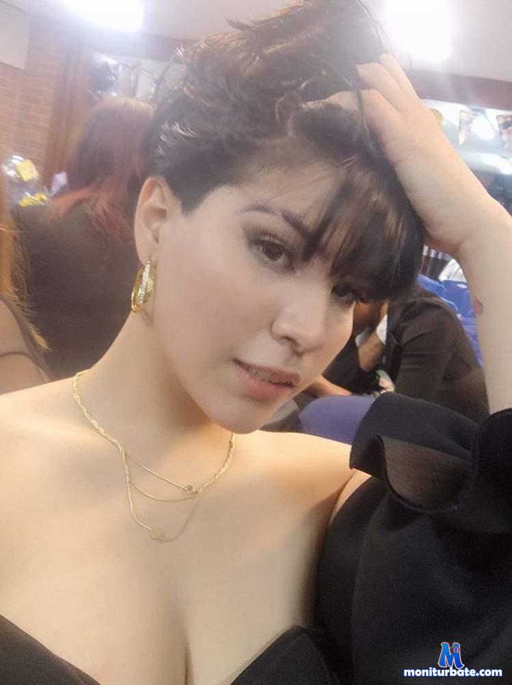 asraelishigo camsoda livecam performer profile