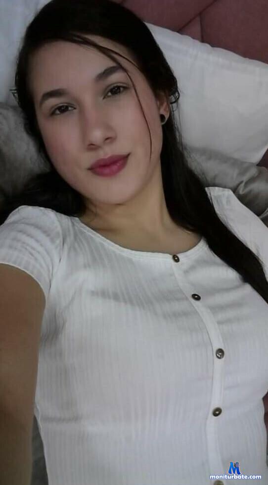 alanaa-cooper camsoda livecam performer profile