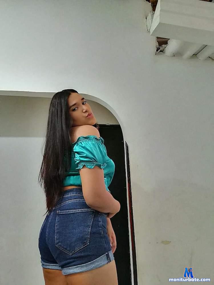 adhara30 Camsoda performer 