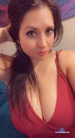 athena-quinn Camsoda livecam show performer room profile