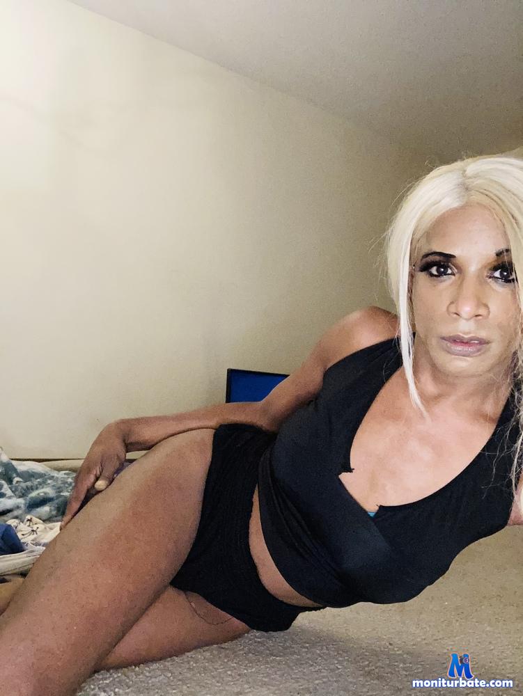 tranzg6dess6 camsoda livecam performer profile