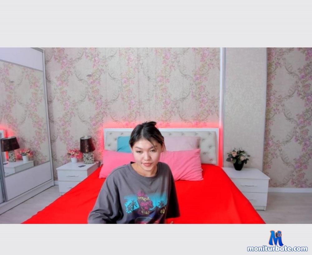 debramoon camsoda livecam performer profile