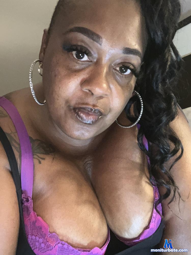 southerntang camsoda livecam performer profile