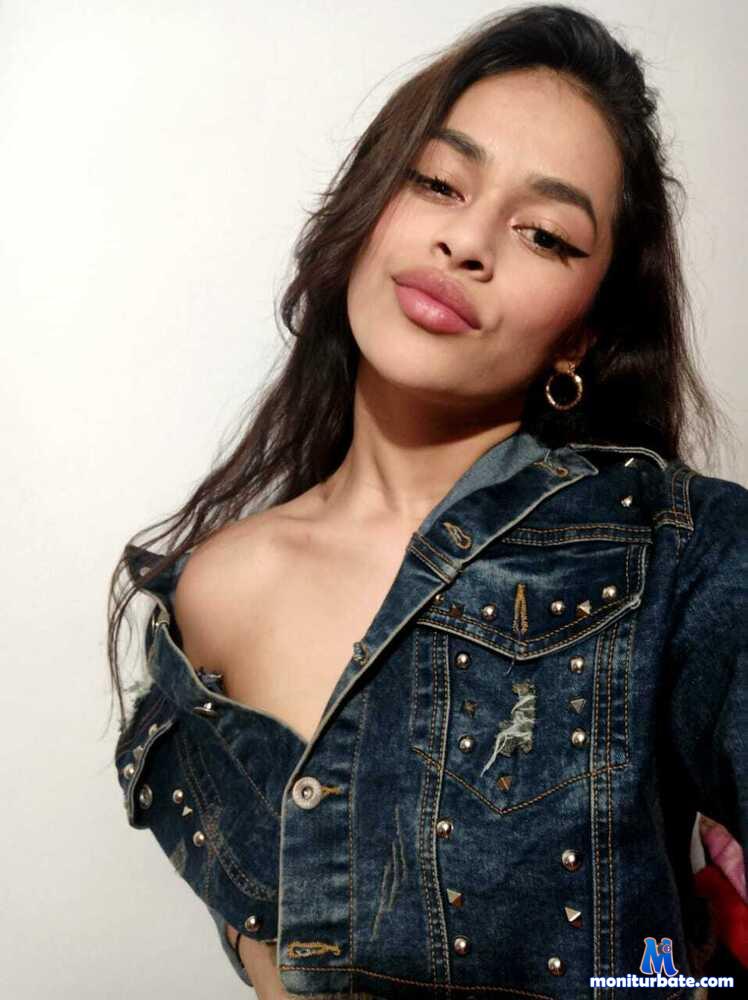 allicce-tay Camsoda performer 