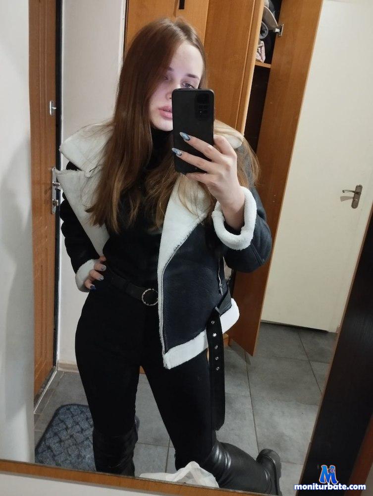 juliadesire camsoda livecam performer profile