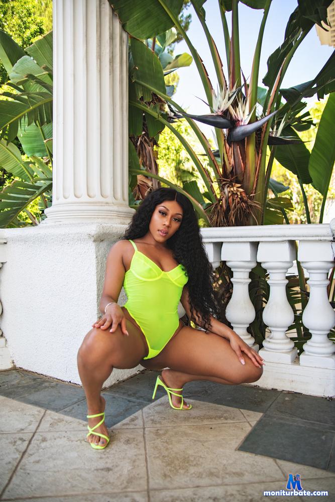 jaylafoxxx camsoda livecam performer profile
