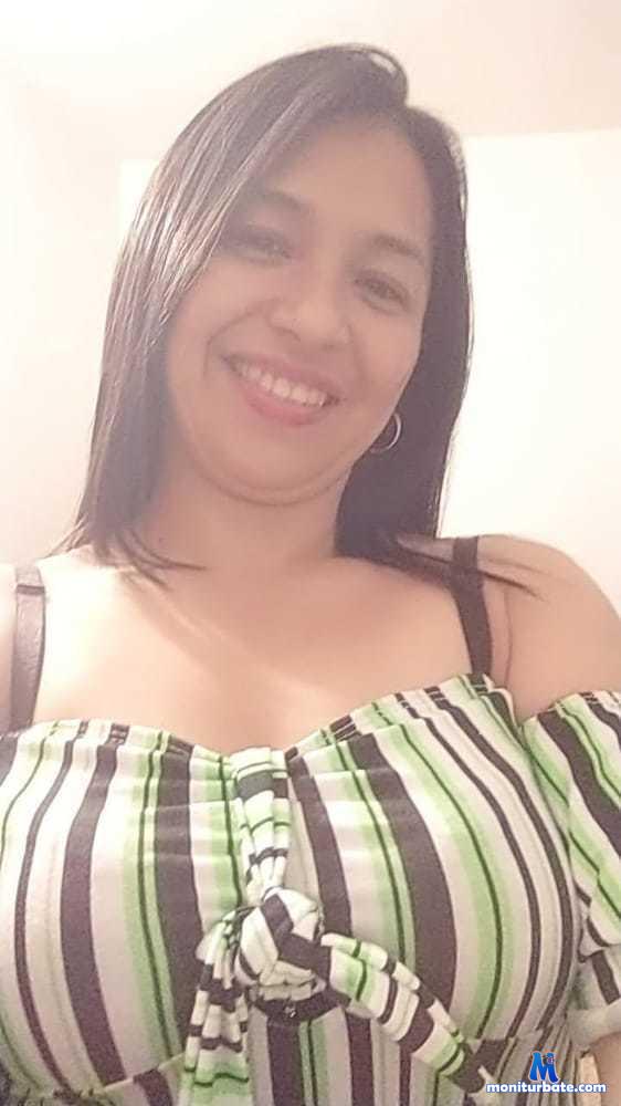 sashabloomm1 camsoda livecam performer profile