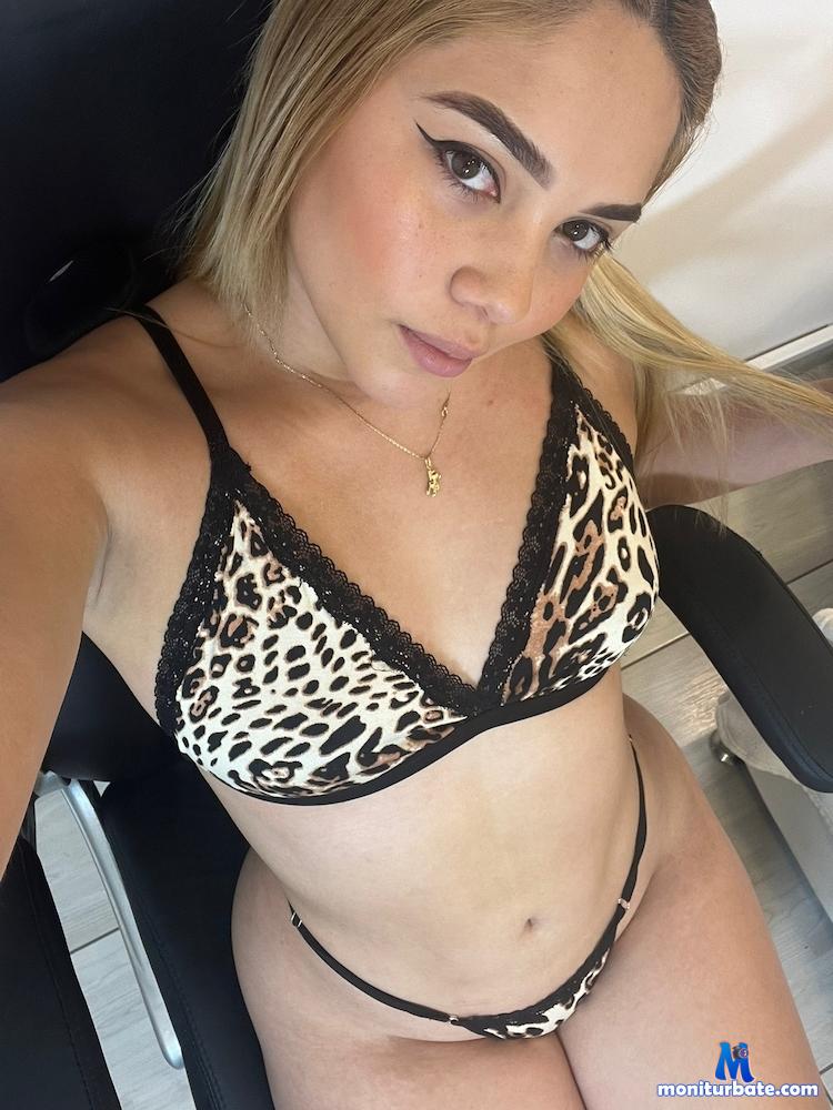 hayleyblonde camsoda livecam performer profile
