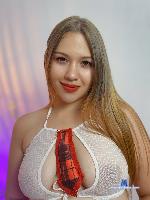 jade-russo Camsoda livecam show performer room profile
