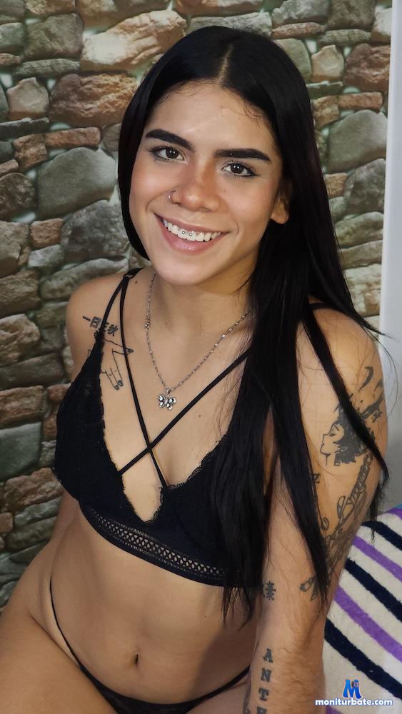 ginahot69 Camsoda performer 