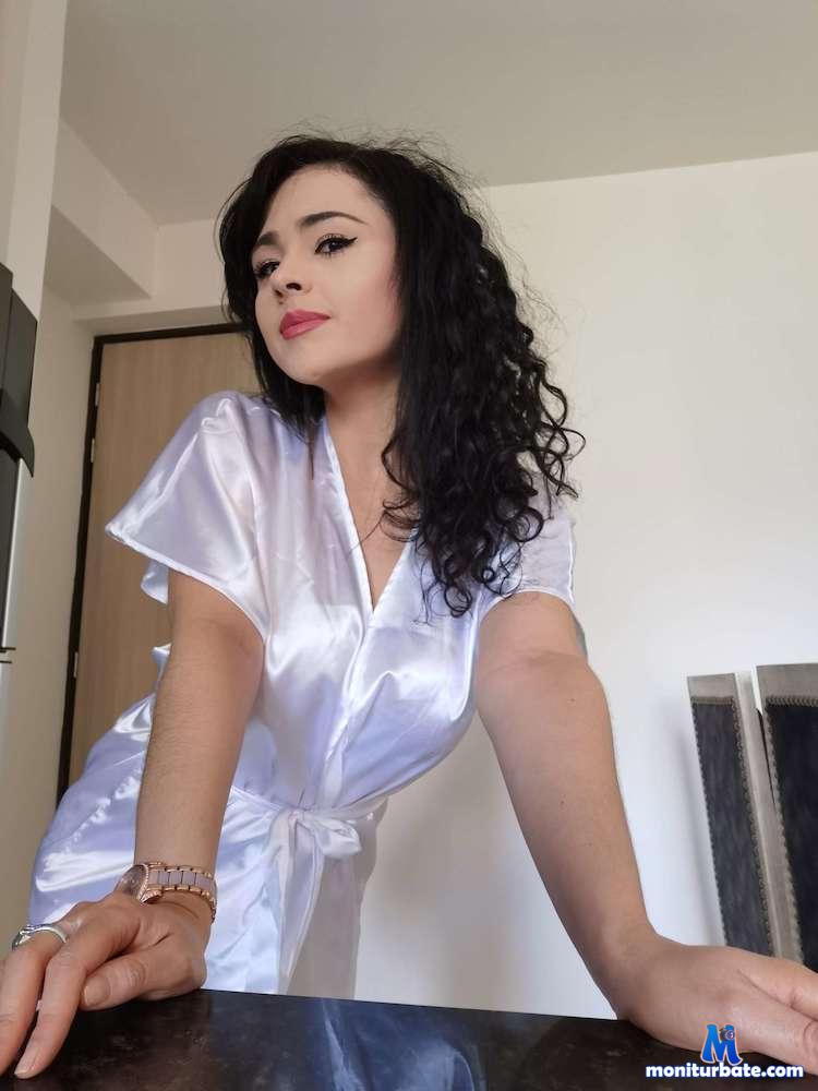 lusciouss1 camsoda livecam performer profile
