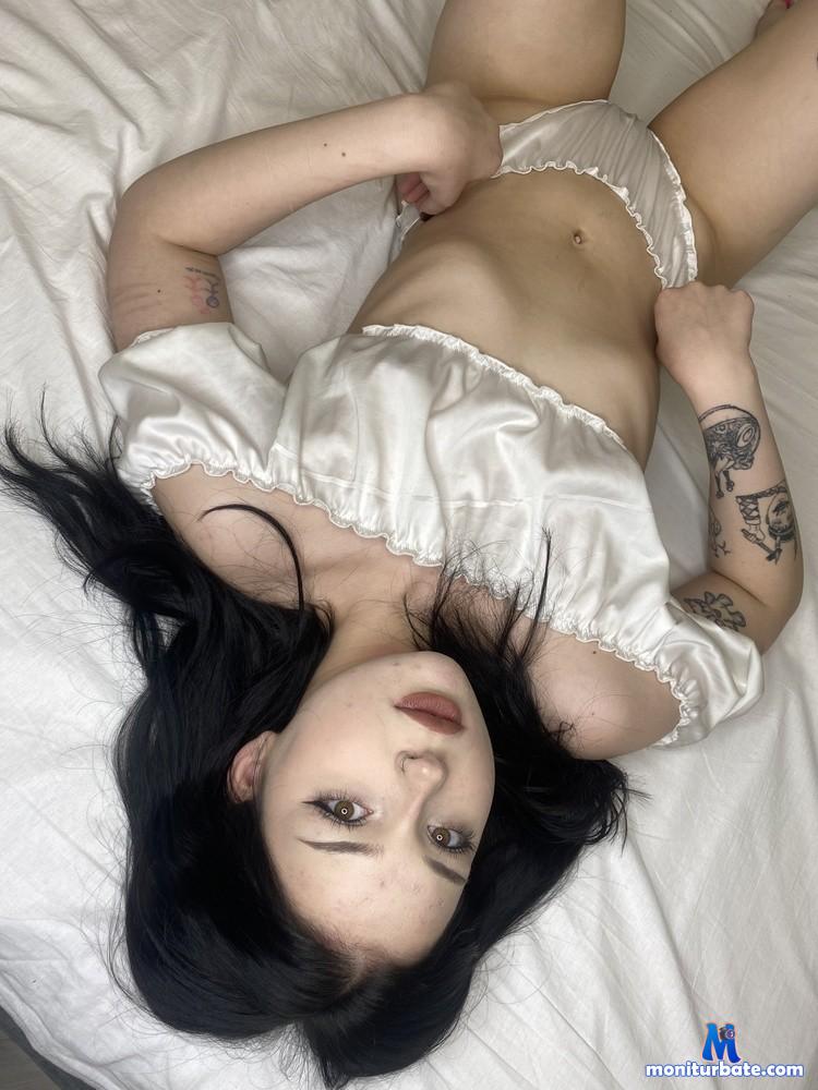 emilyhasler camsoda livecam performer profile