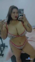 zoe-squirt6 Camsoda livecam show performer room profile
