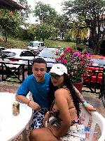 bonie-and-clydee11 Camsoda livecam show performer room profile