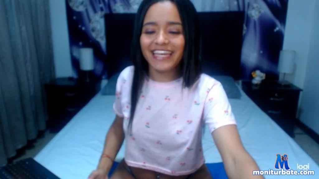 divahotx69 camsoda livecam performer profile