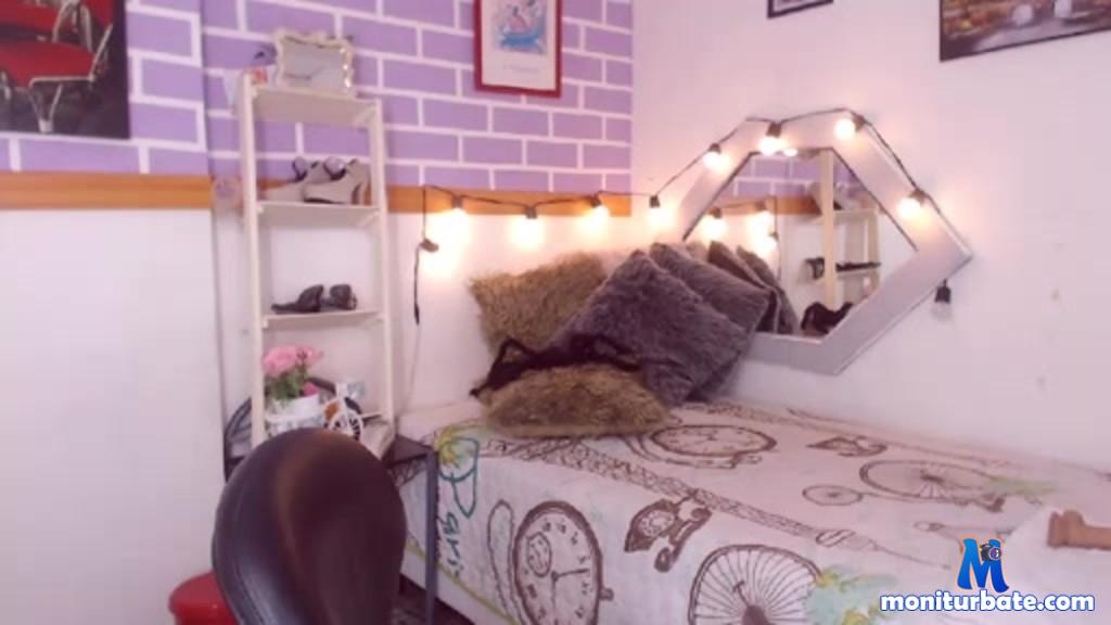 candy-eyess camsoda livecam performer profile