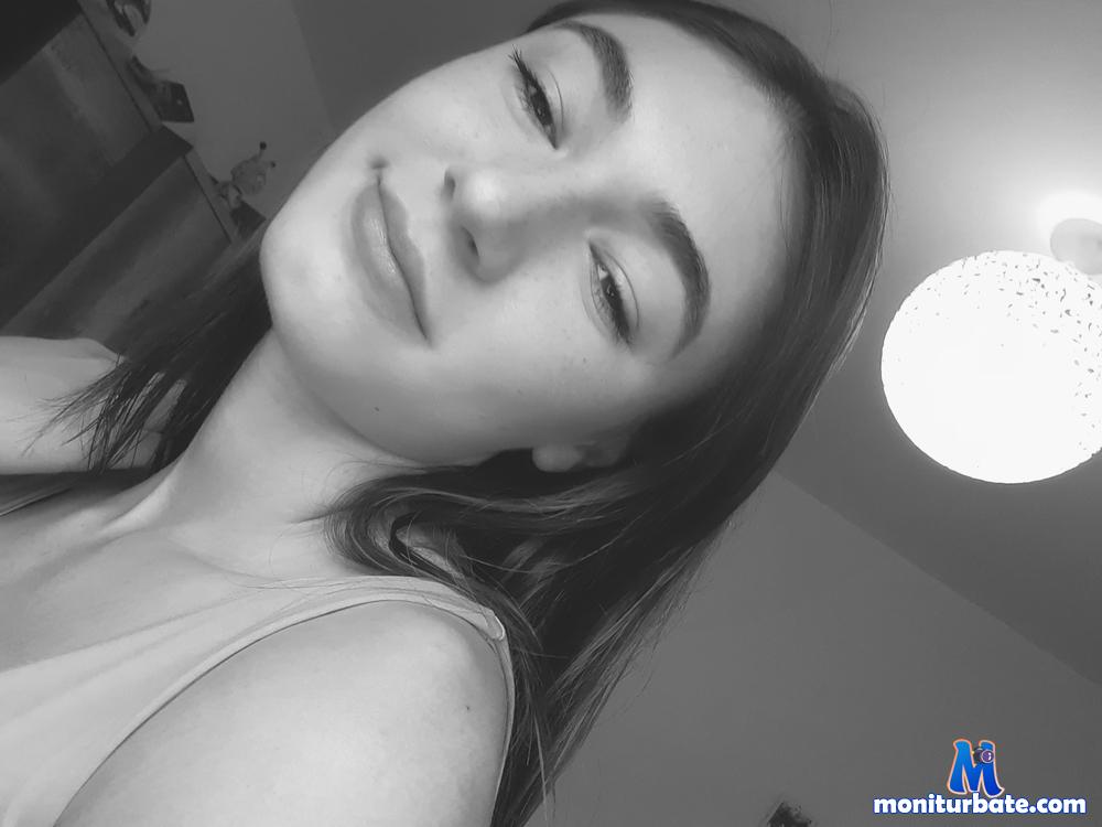 hollytease camsoda livecam performer profile