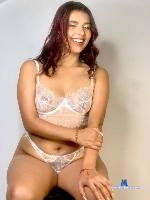 camilareds Camsoda livecam show performer room profile