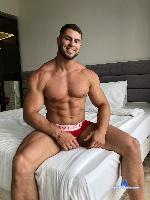 muscularjohnforu Camsoda livecam show performer room profile
