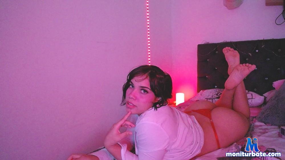 khloecute18 camsoda livecam performer profile