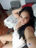 carolinalovee Camsoda livecam show performer room profile