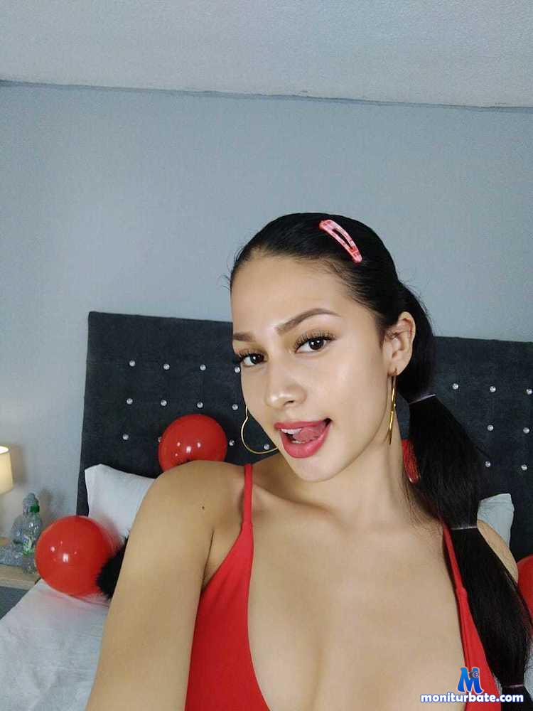 lilisweet20 camsoda livecam performer profile
