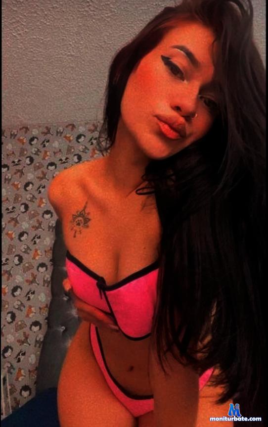 nahla-21 Camsoda performer 