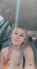 leolatina Camsoda livecam show performer room profile
